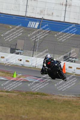 media/Nov-26-2022-Fastrack Riders (Sat) [[b001e85eef]]/Level 2/Session 3 Outside Turn 9/